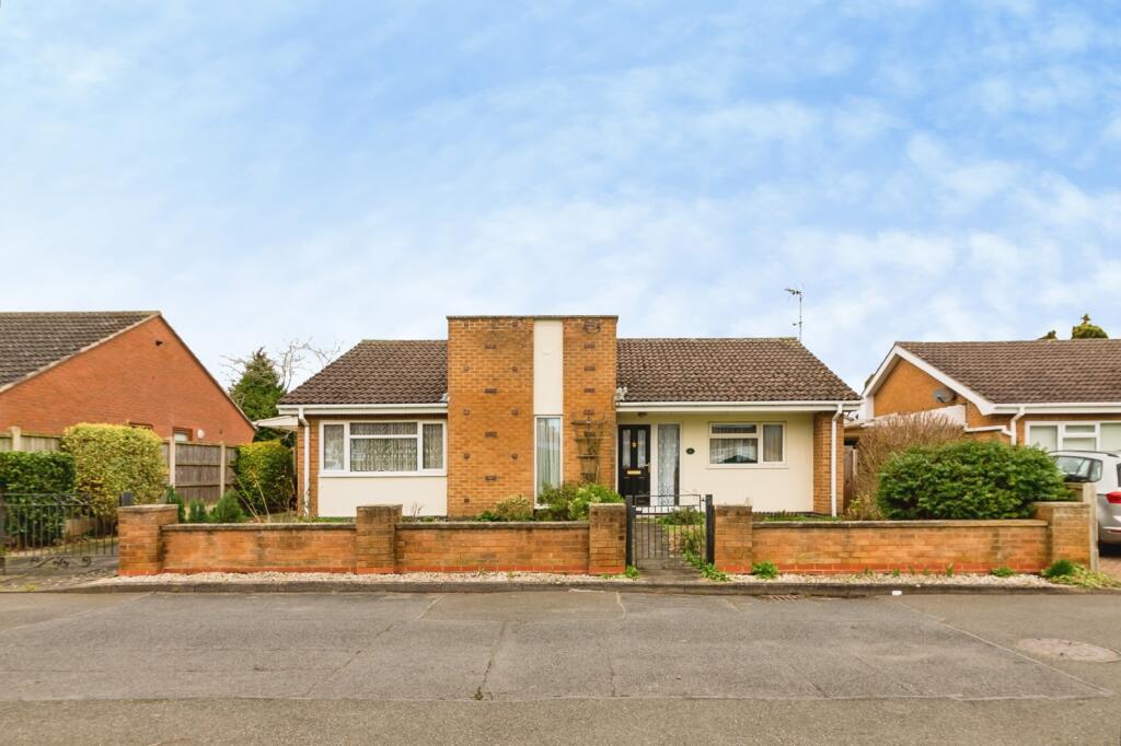 Main image of property: Raymond Drive, Bingham, Nottinghamshire, NG13