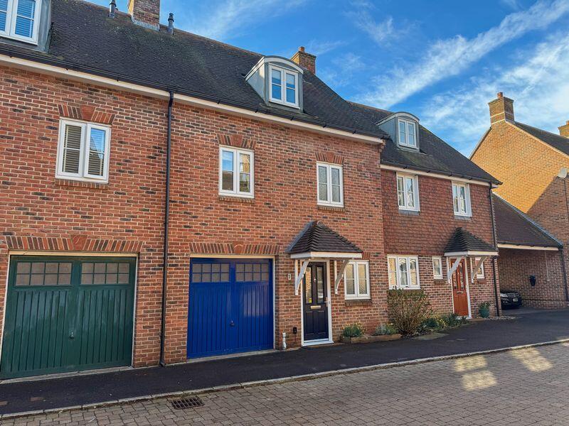 Main image of property: Bishops Waltham