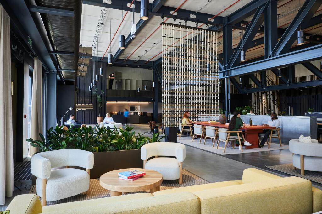 20250617_CanadaWater_TheDockShed_Lifestyle_0167.jpg