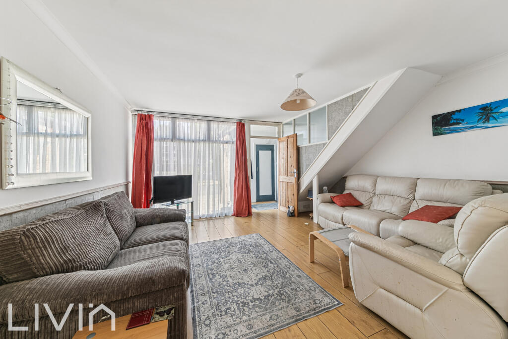 Main image of property: Lawdons Gardens