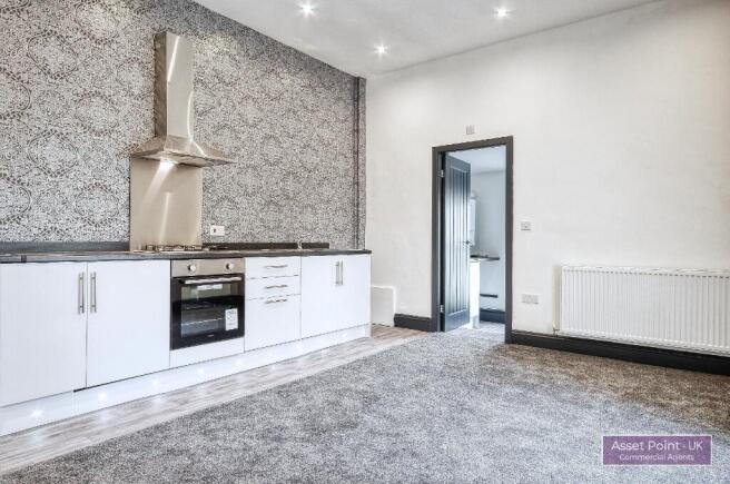 Living / Kitchen