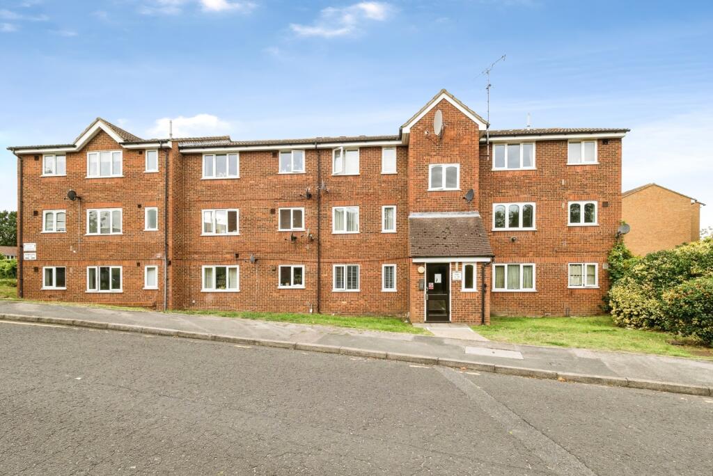 Main image of property: Naunton Way, Hornchurch, Essex, RM12