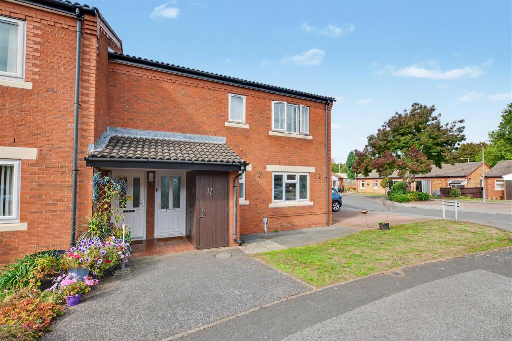 Main image of property: Calverton Close, Toton