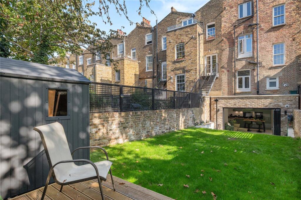 Main image of property: New North Road, Islington, London, N1