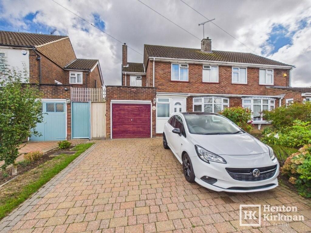 Main image of property: Hunts Mead, Billericay, Essex