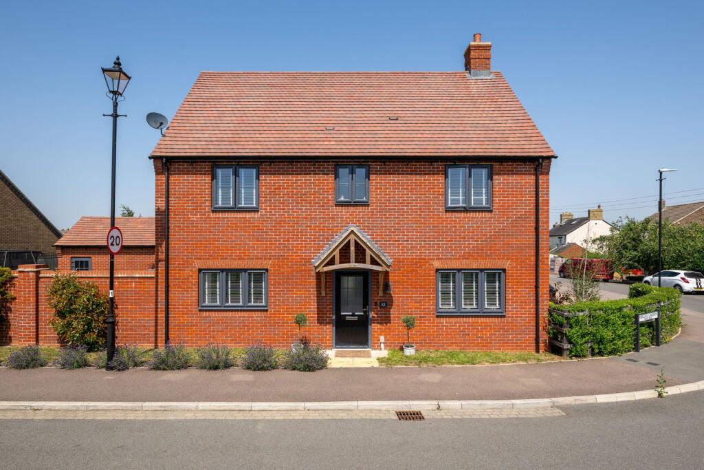 Main image of property: Haycock Gardens, Clifton, SG17 5QN