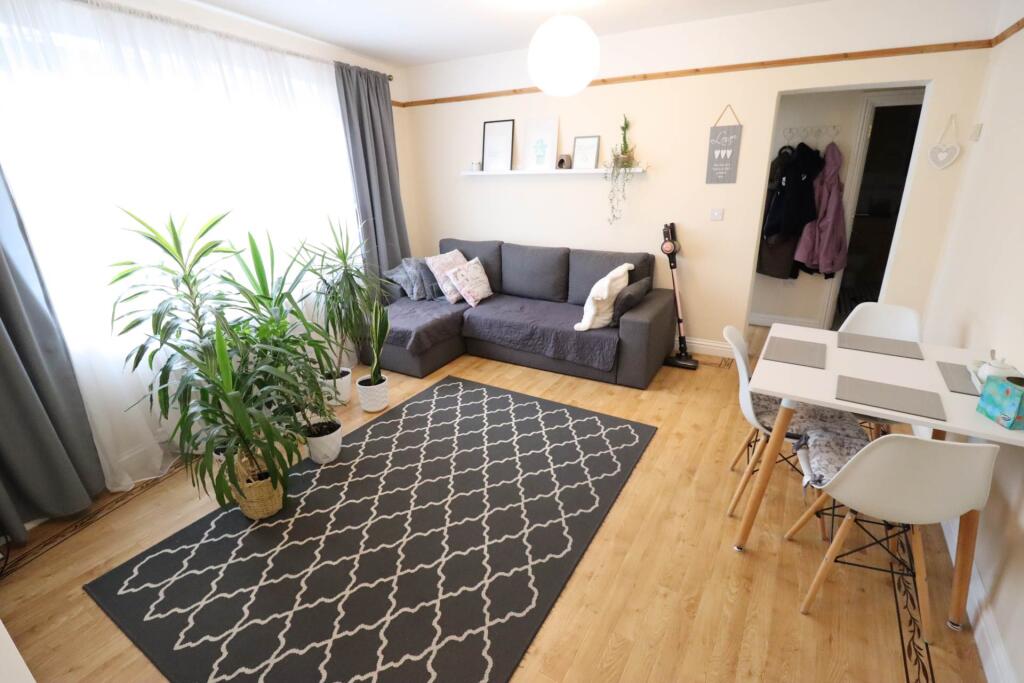 Main image of property: Desborough Road, High Wycombe