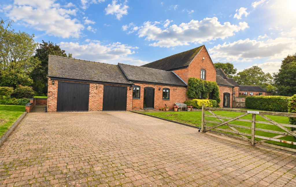 Main image of property: Swallows Barn, Lichfield Road, Hamstall Ridware, WS15