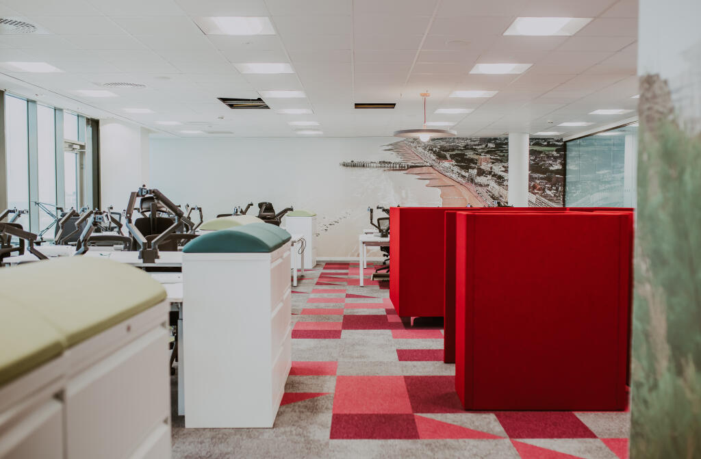 Furnished Office - Level  4