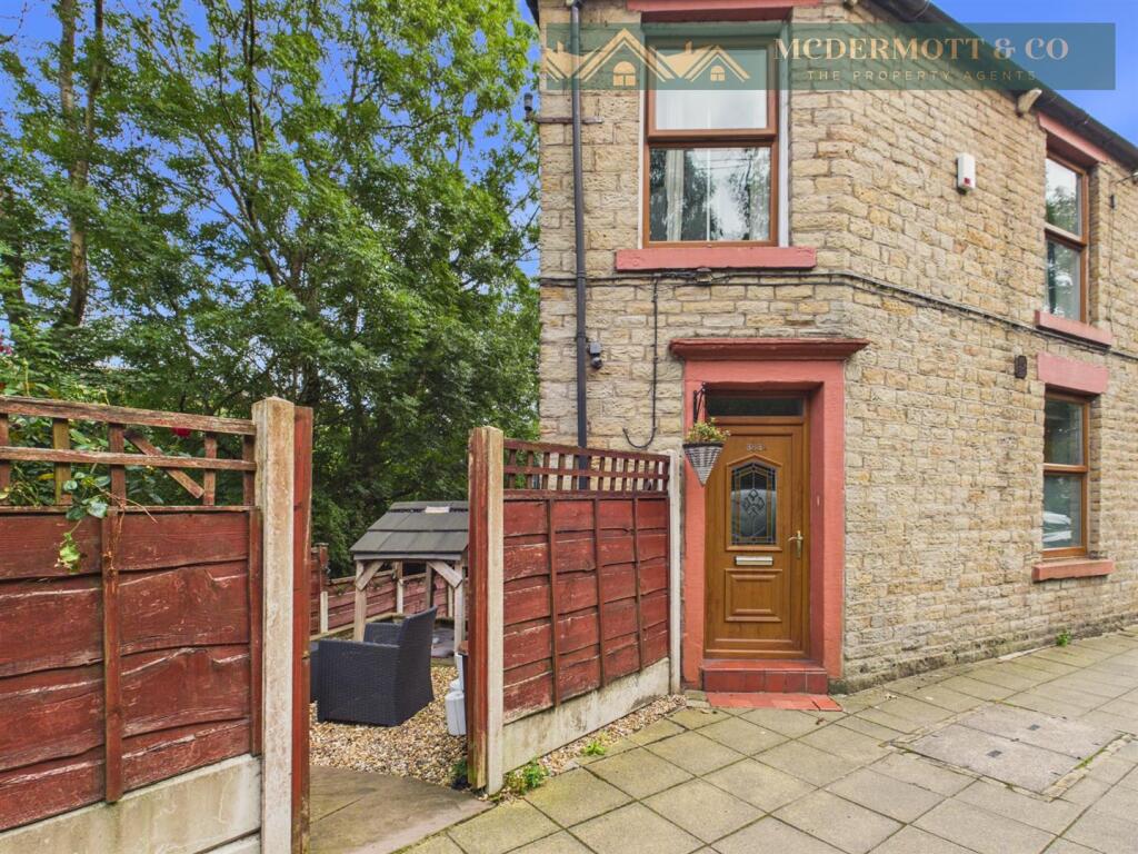 Main image of property: Manchester Road, Mossley