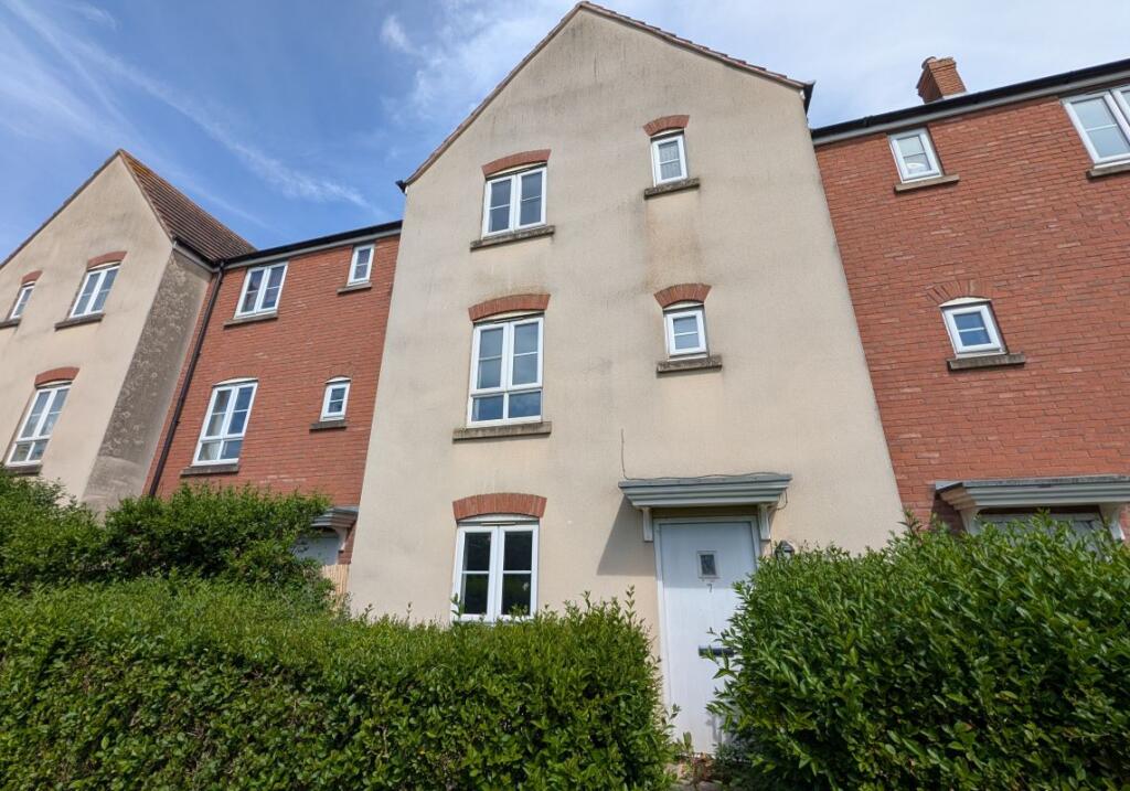 Main image of property: 7 Secunda Way, Hempsted, Gloucester, Gloucestershire, GL2 5GA