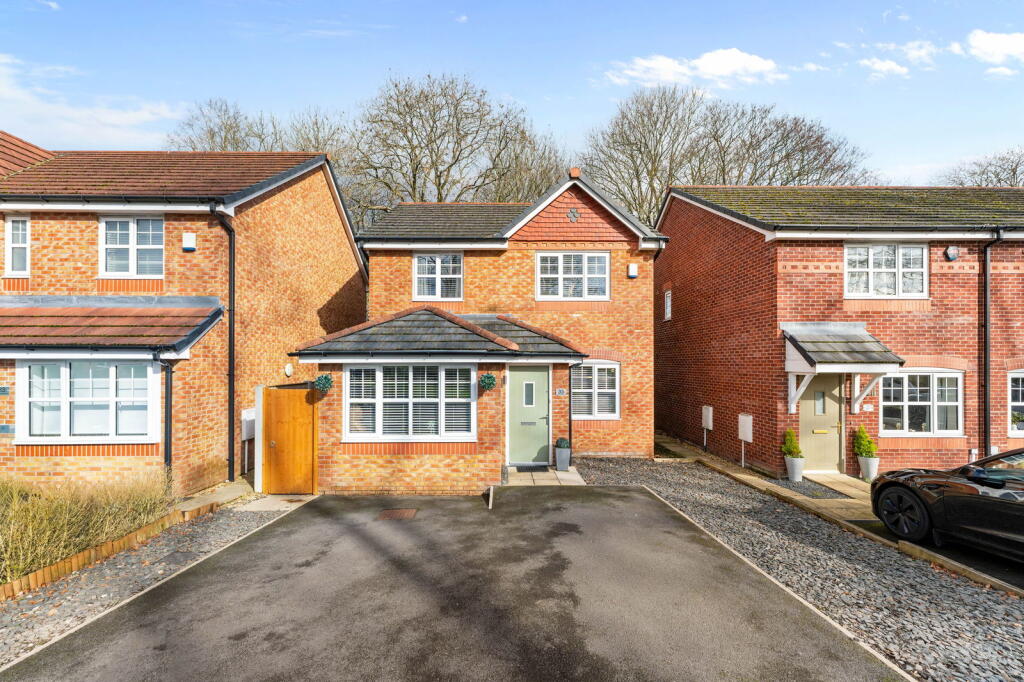 Main image of property: Larkmead, Astley , Manchester, M29 7SU