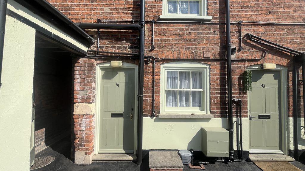 Main image of property: High Street, Lincoln