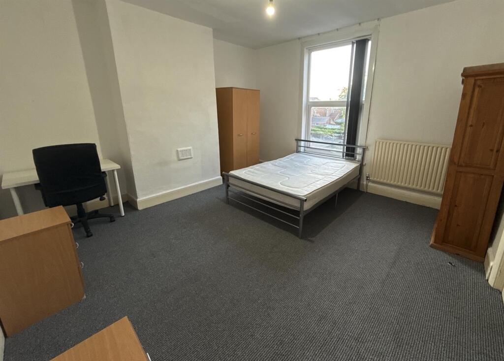 Main image of property: Carlyle Road, Room 3, 1st Floor Middle, Edgbaston