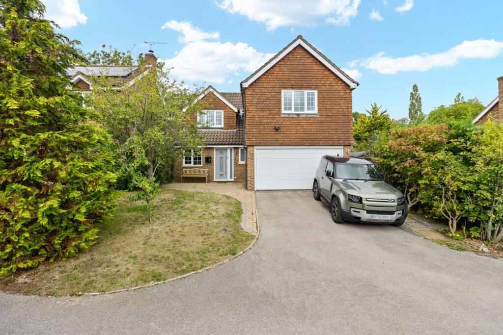 Main image of property: High Street, Etchingham