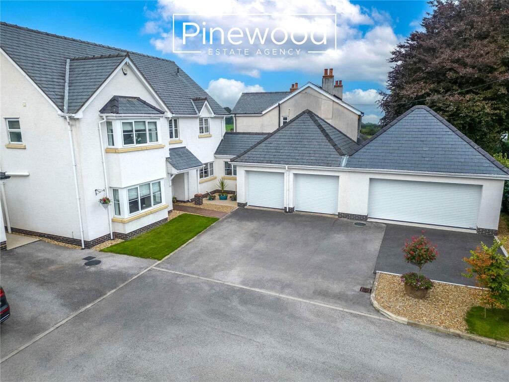 Main image of property: Gwern Y Gaer, Rhosesmor, CH7