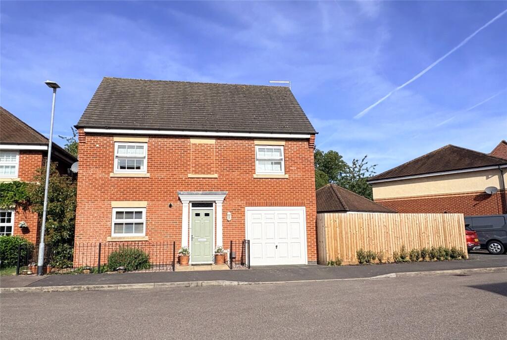 Main image of property: Rosefield Close, Fernwood, Newark, Nottinghamshire, NG24