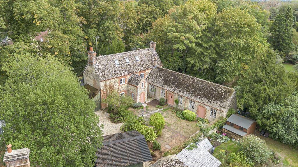 Main image of property: Abingdon Road, Kingston Bagpuize, Abingdon, OX13
