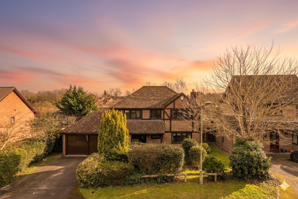 Main image of property: Dauntless Road, Burghfield Common, Reading, Berkshire, RG7