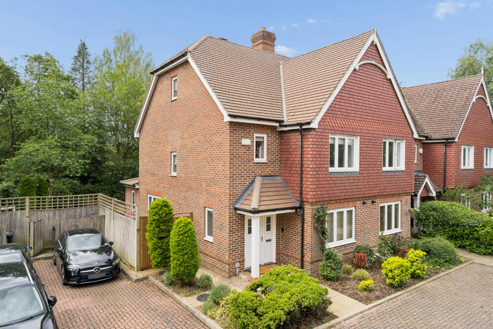 Main image of property: Upper Meadow,  Gerrards Cross SL9