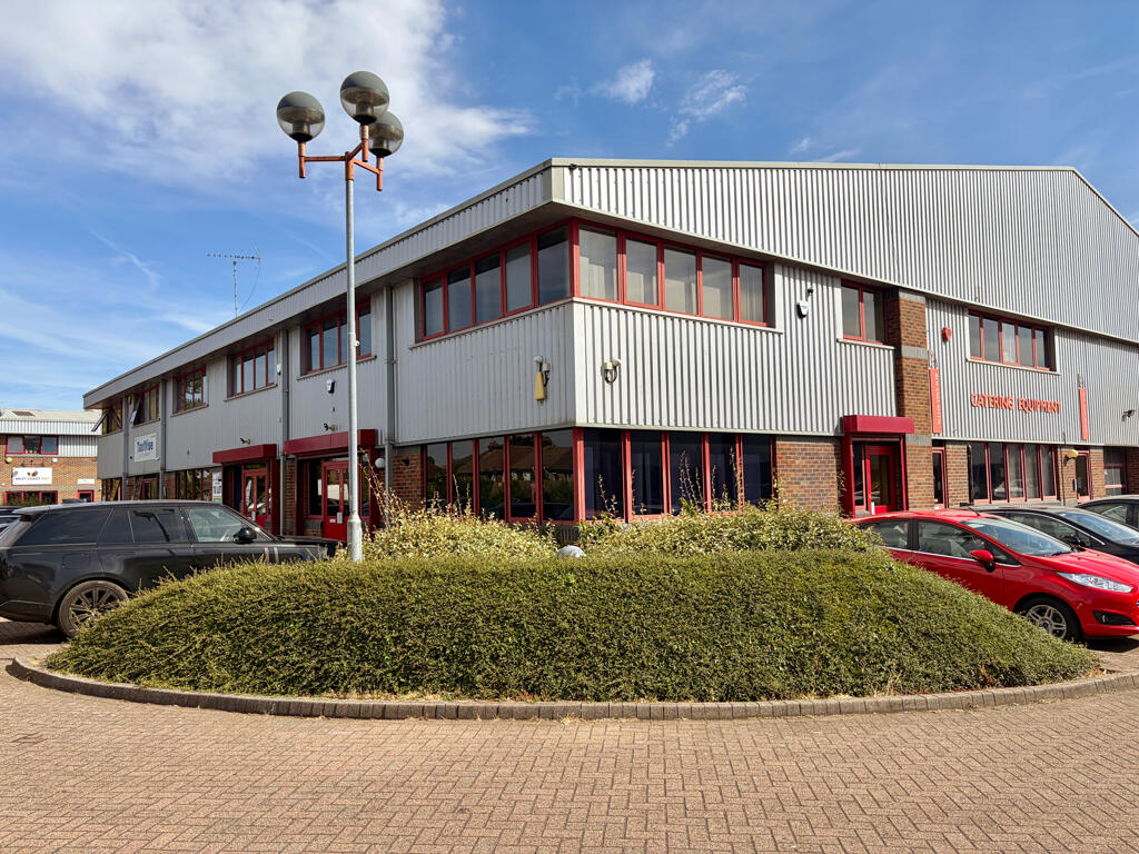 Main image of property: 14 & 15, Titan Court, Laporte Way, Luton, Bedfordshire, LU4