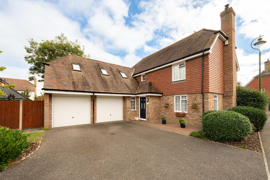 Main image of property: Luxford Way, Billingshurst