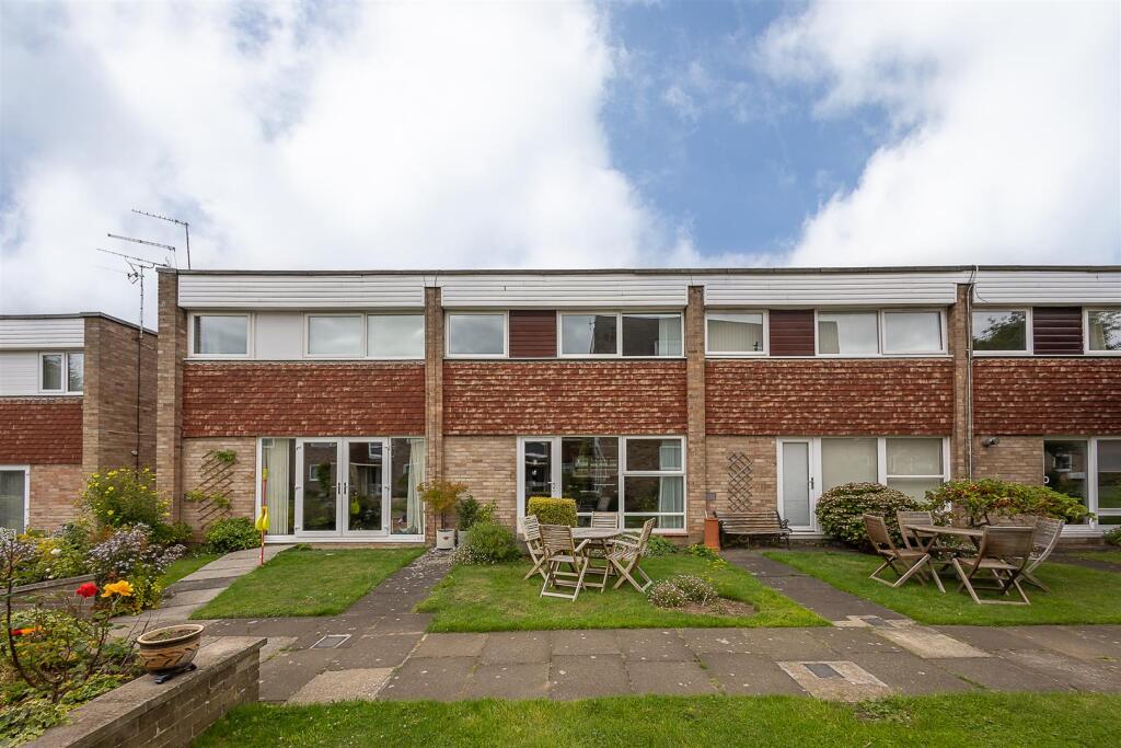 Main image of property: Hunters Court, South Gosforth, Newcastle upon Tyne