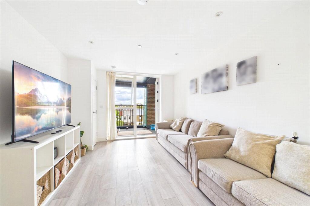Main image of property: Albany Apartments, 300-302 Burlington Road, New Malden, KT3