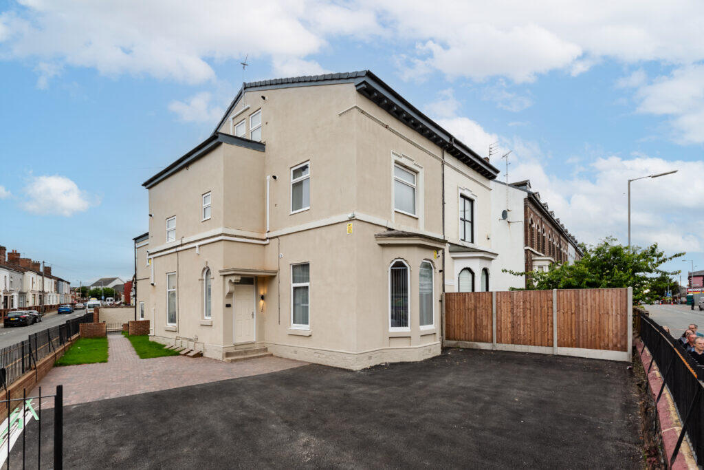 Main image of property: 2 York Villas, liverpool, L4 0SL