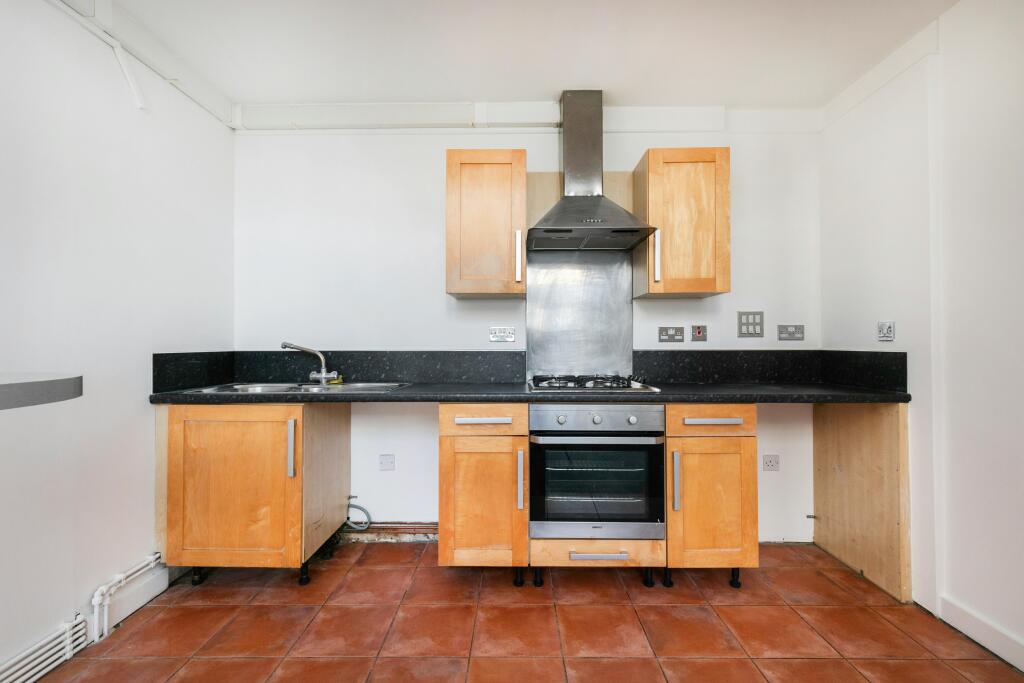 222 Kingsland Road 10.jpg
