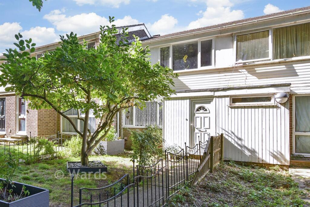 Main image of property: Meresborough Road, Rainham, Kent