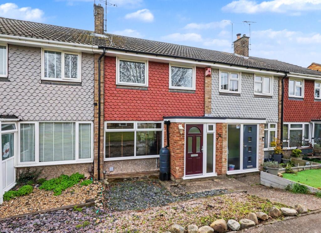 Main image of property: Monmouth Close, Rainham Guide Price £290,000 to £300,000