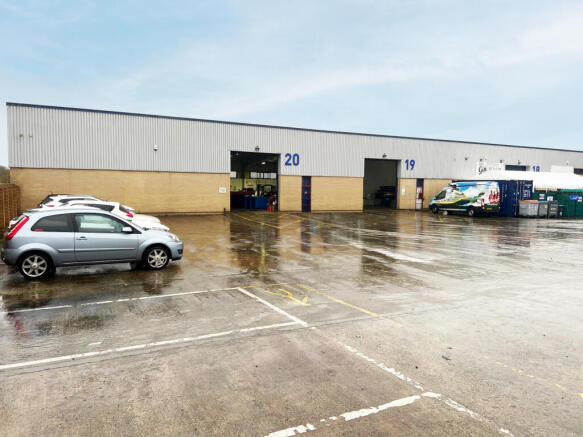 EDIT_Units19&29NorthfieldWay.jpg