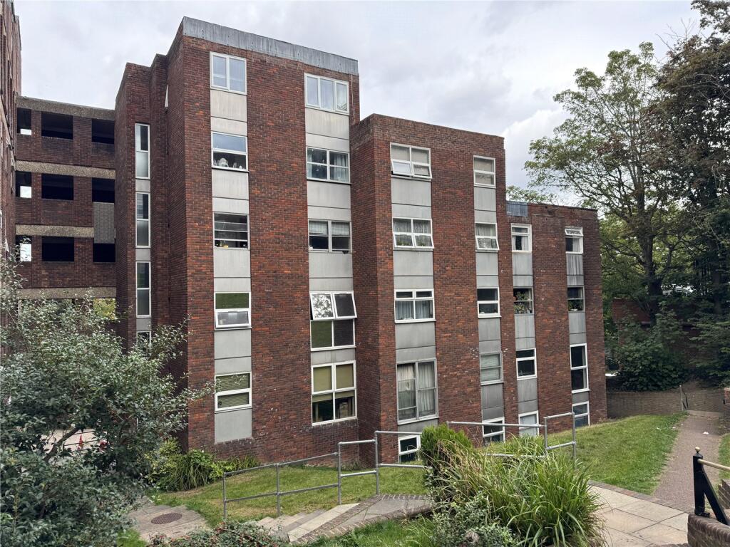 Main image of property: Downs Road, Luton, Bedfordshire, LU1