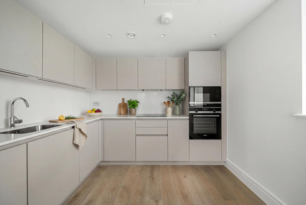 Main image of property: Chiswick Green, Chiswick High Road, W4