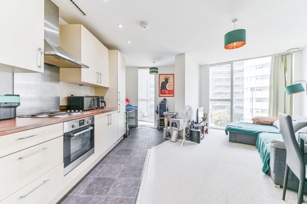Main image of property: Tennyson Apartments, Croydon, CR0
