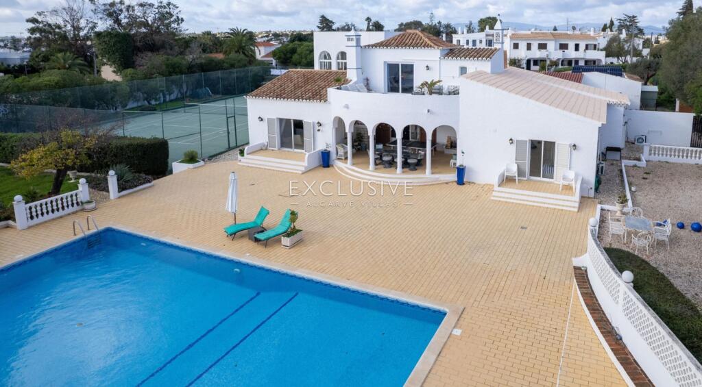 Main image of property: Algarve, Carvoeiro