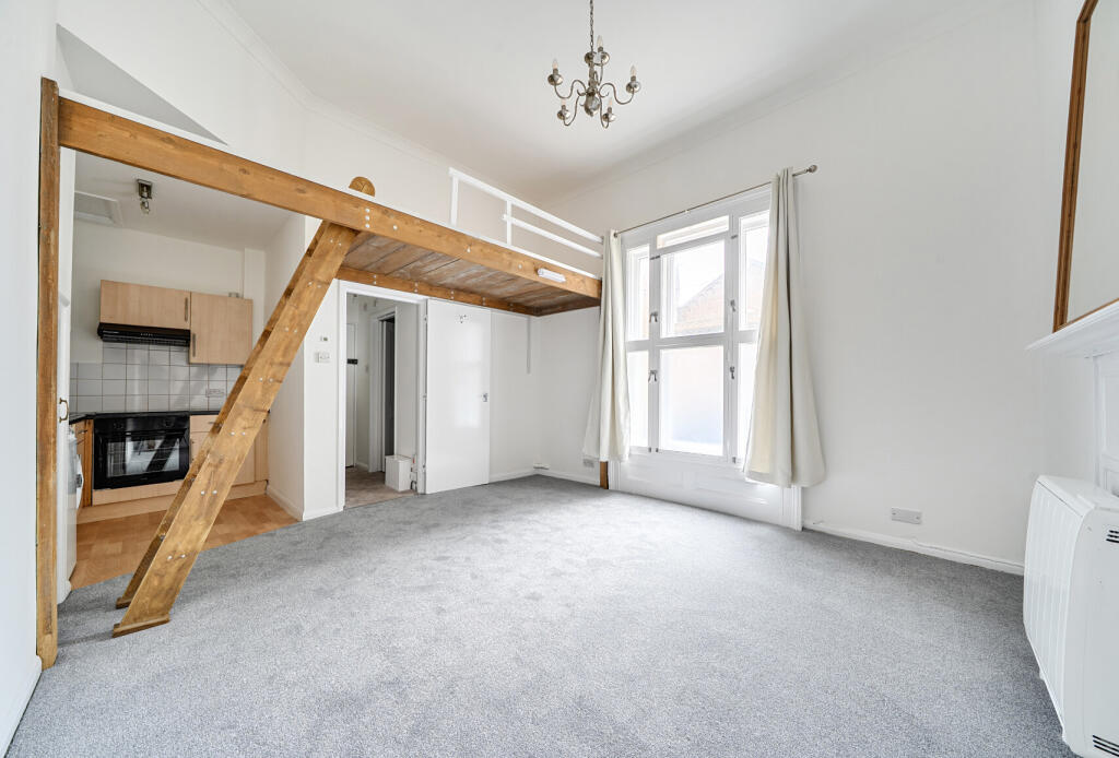 Main image of property: Upper Grosvenor Road, Tunbridge Wells, Kent, TN1