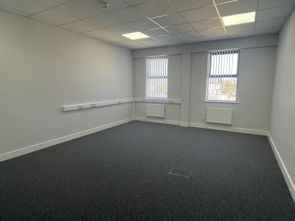 300sqft office