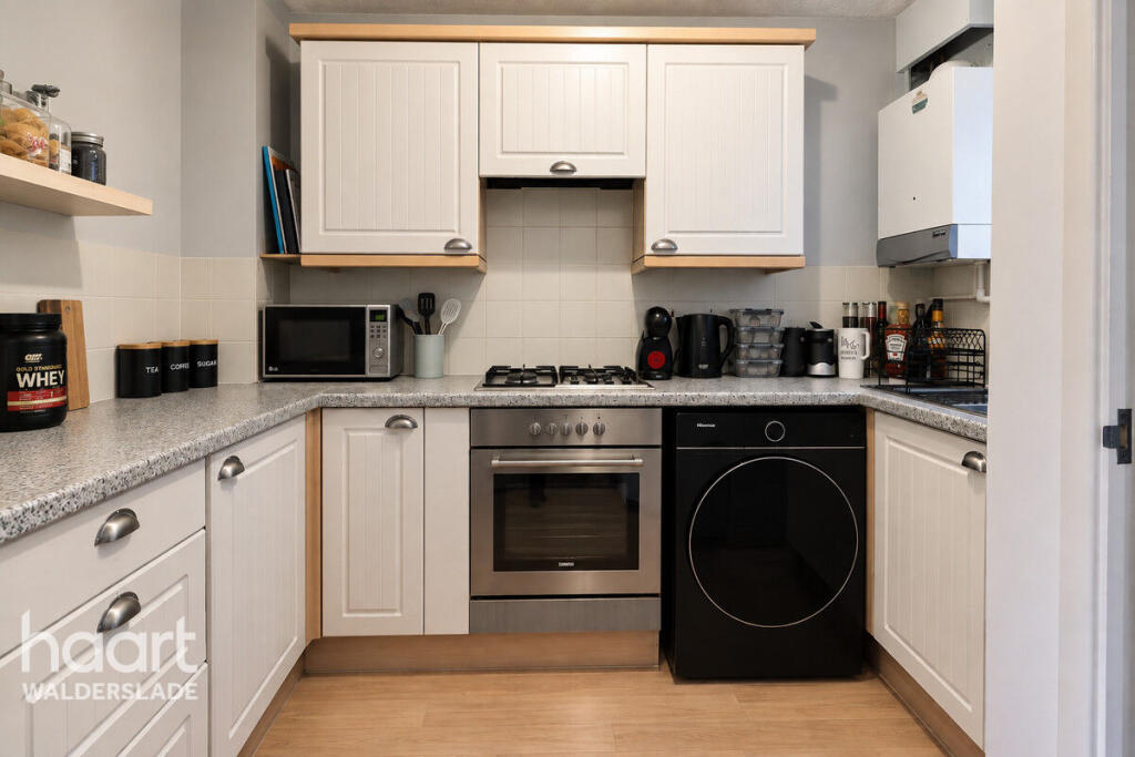 Main image of property: Silverbank, Chatham