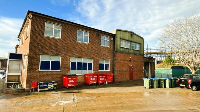 9 Fishers Industrial Estate Wiggenhall Road Watford WD18 0FN  external 2.jpg