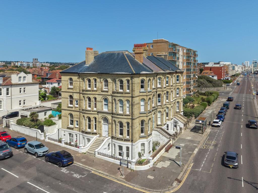 Main image of property: Kingsway, Hove, BN3