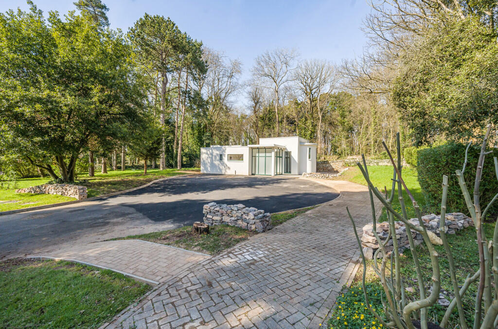 Main image of property: Hayes Road, Sully, Vale Of Glamorgan