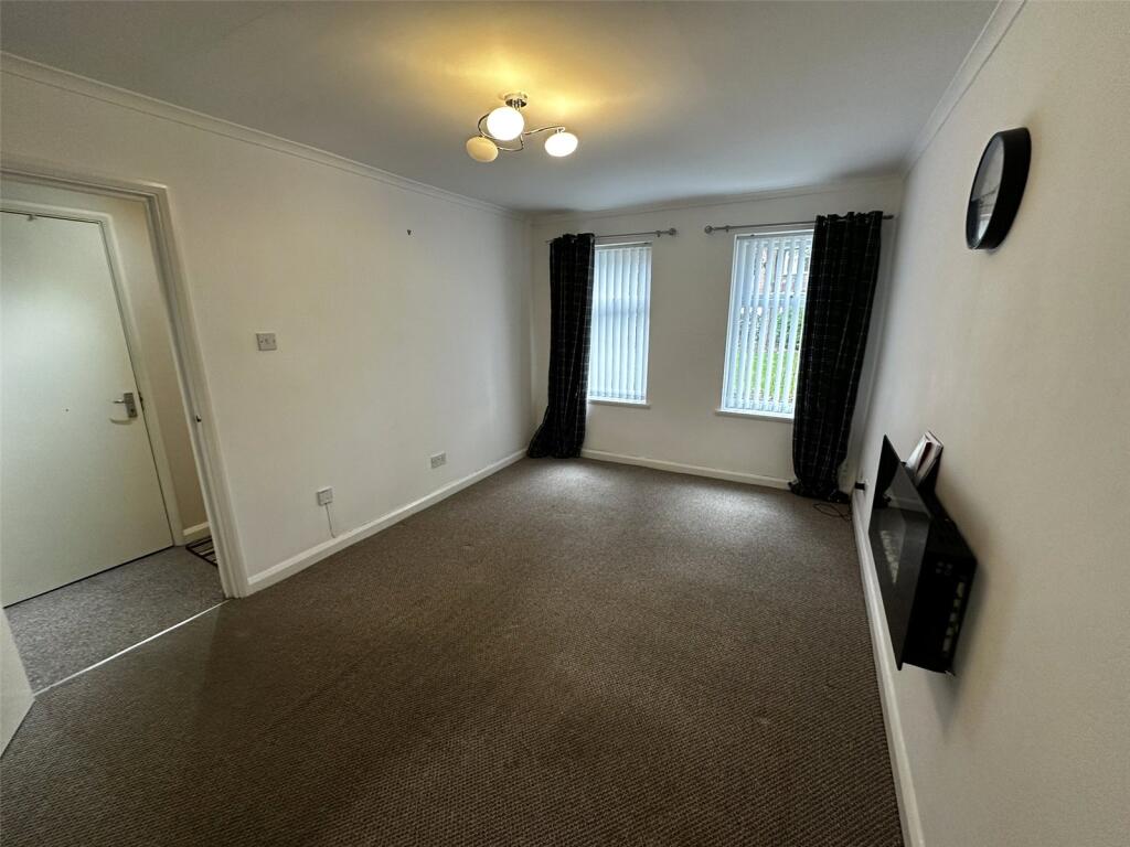 Main image of property: Brentwood, Oakfield, Sale, Greater Manchester, M33