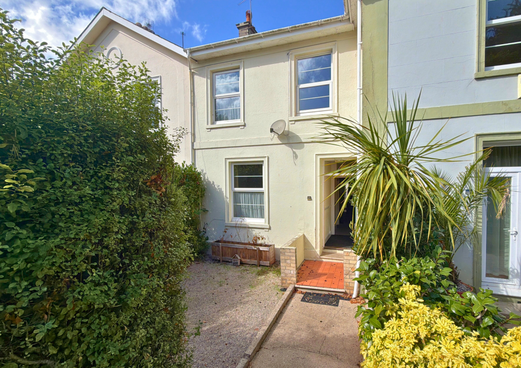 Main image of property: 2 Sunbury Terrace, Sunbury Hill, Torquay, TQ1 3EB