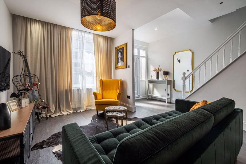 Main image of property: DOUBLE ENSUITE ROOM, Richardson Street, Wallsend