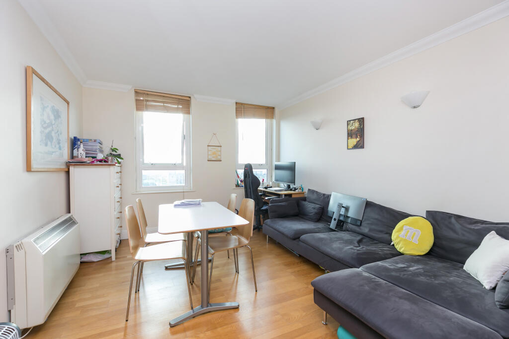 Main image of property: Lanark Square, London, E14