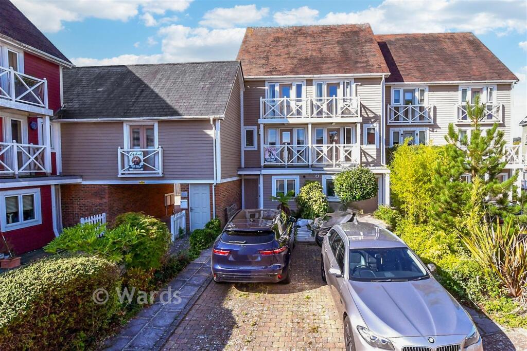 Main image of property: Alisander Close, Snodland, Kent