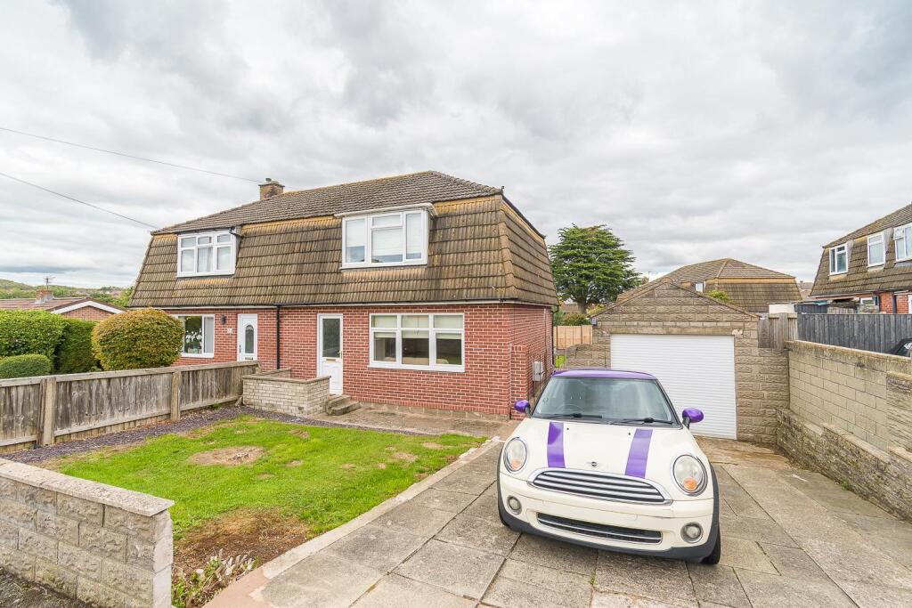 Main image of property: Myrtle Grove, Barry