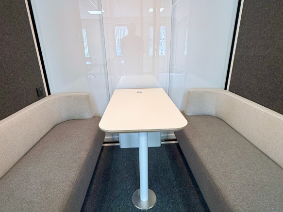 Quiet working pod